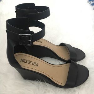 Kenneth Cole Reaction wedge sandal